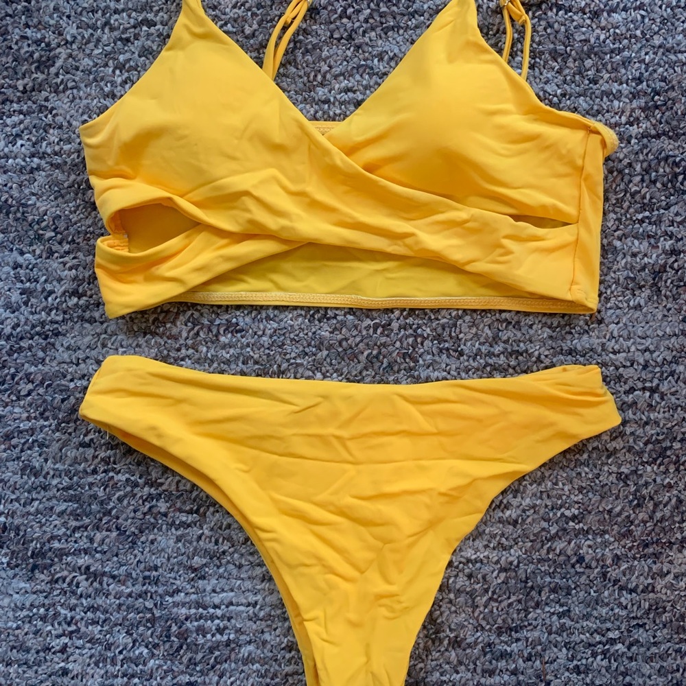 SHEIN Yellow Bikini